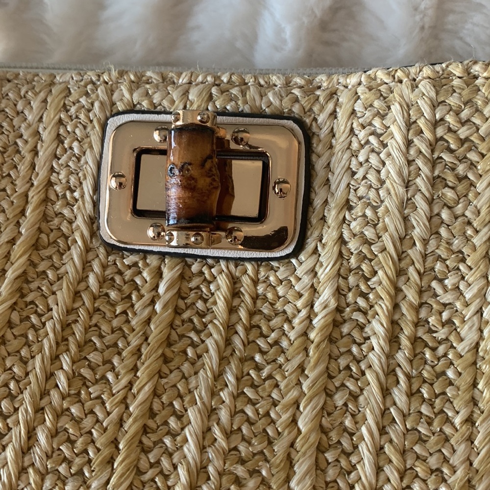 Sondra Roberts Squared straw and white leather handbag EUC - Picture 4 of 9